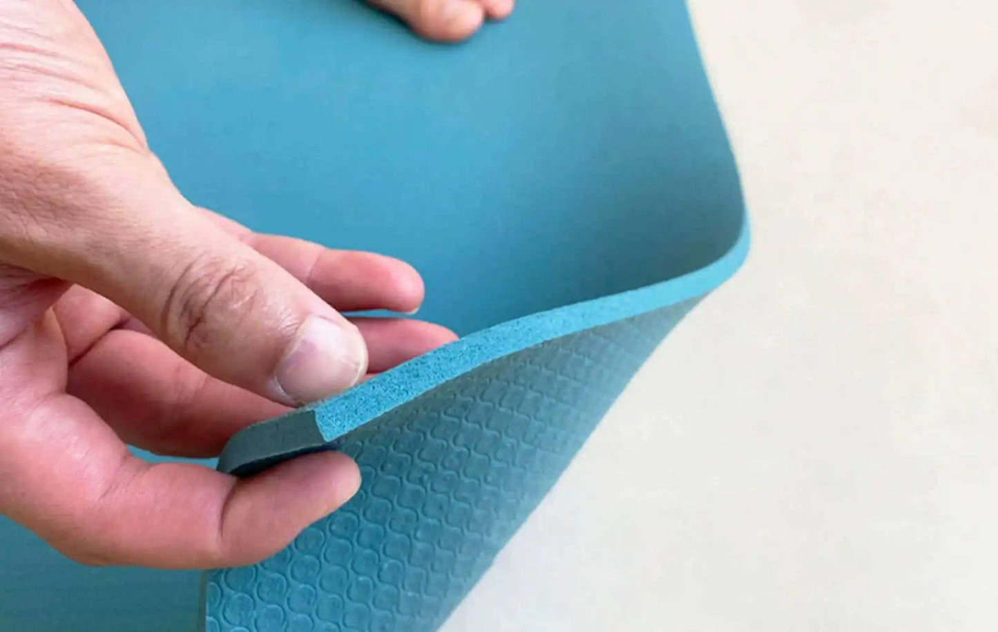 Anti-slip Yoga Mat 5mm – Comfort & Grip | High-Density Fitness Mat for Yoga, Pilates & Home Workouts