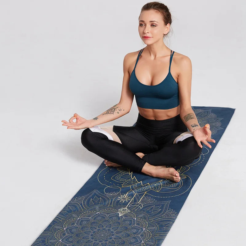 Dubbelzijdige Velvet Yogamat Handdoek – Antislip, Opvouwbaar & Sneldrogend | Fitness- en Sporthanddoek voor Yoga & Strand